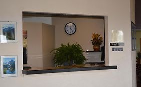 Super 8 By Wyndham Port Angeles At Olympic National Park